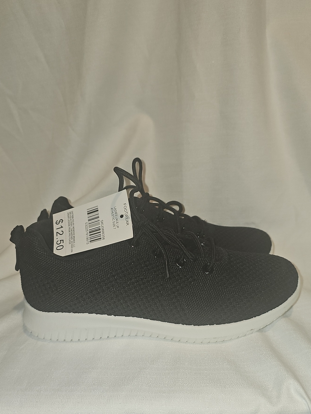 Pro Player Ladies Athletic Shoes Black, Size 7 New